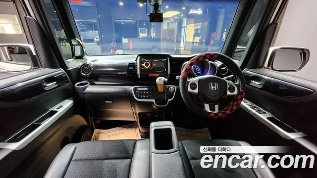 Honda N-BOX — интерьер