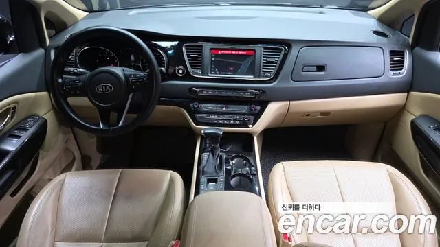 Kia Carnival — интерьер