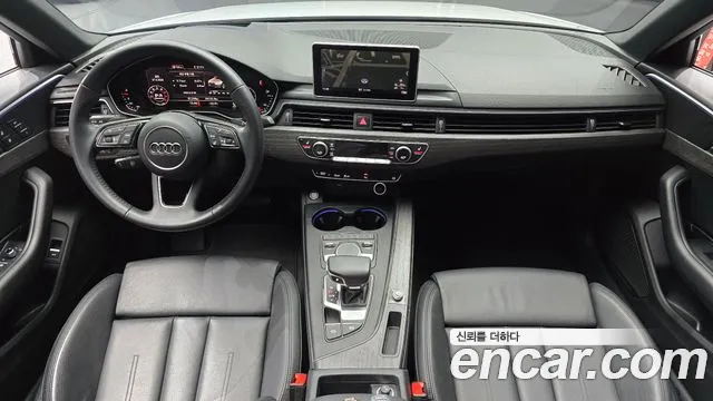 Audi A4 — интерьер