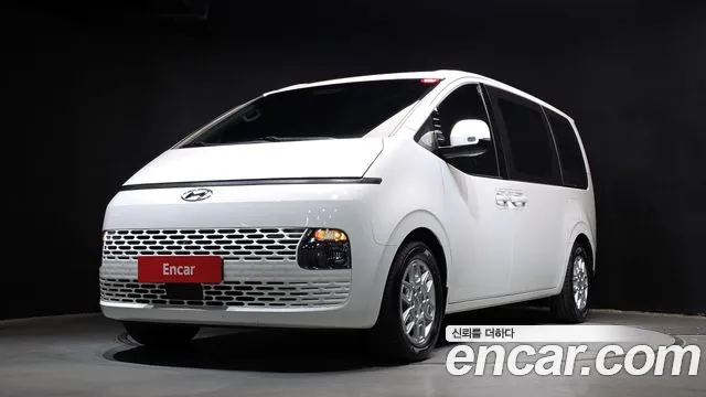 Hyundai Staria