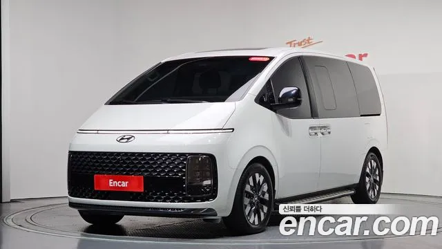 Hyundai Staria