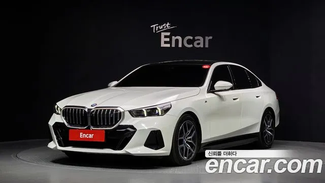BMW i5