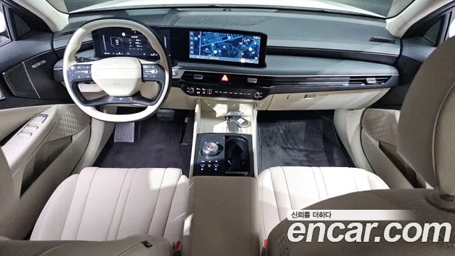 Kia K8 — интерьер