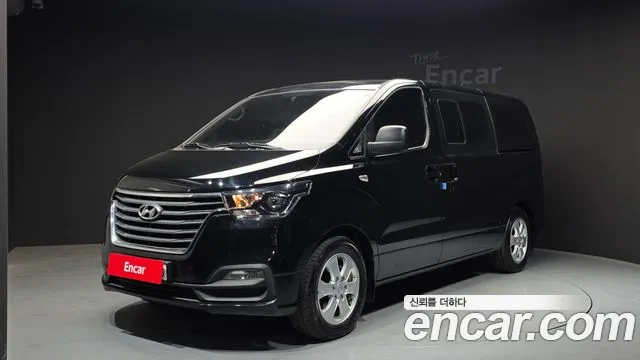 Hyundai Starex