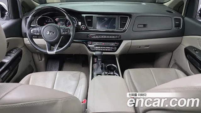 Kia Carnival — интерьер