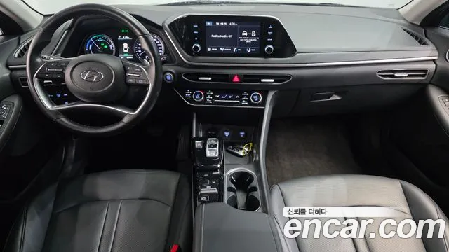 Hyundai Sonata — интерьер