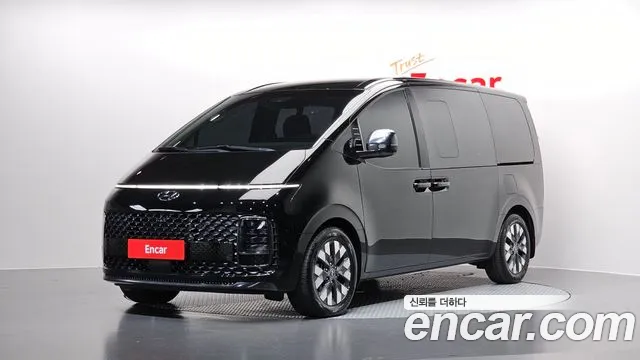 Hyundai Staria