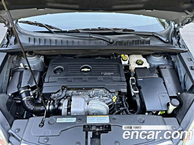 Chevrolet Korea Orlando — интерьер