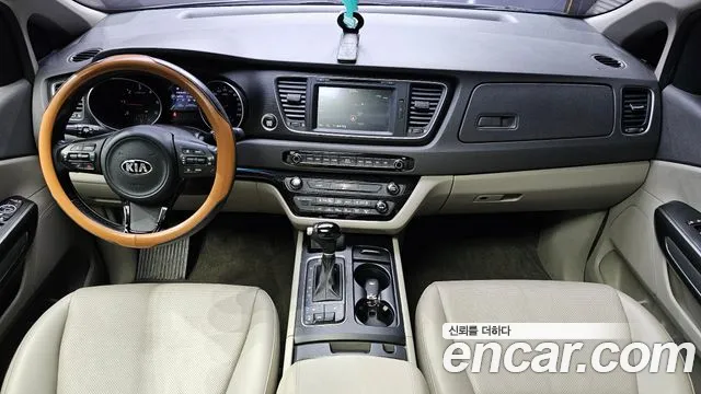 Kia Carnival — интерьер
