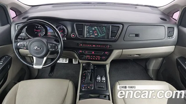 Kia Carnival — интерьер