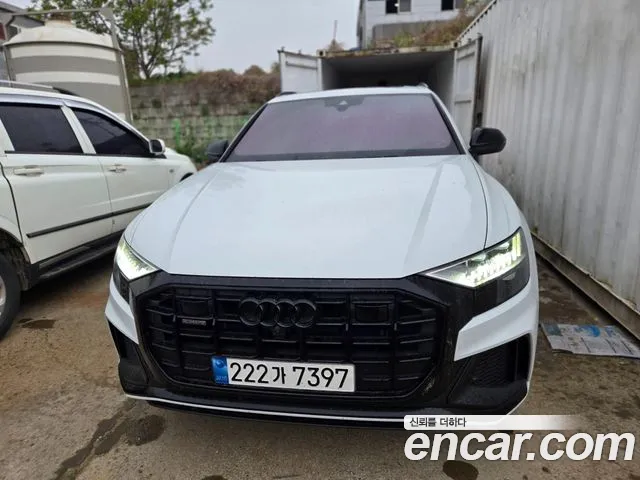 Audi Q8