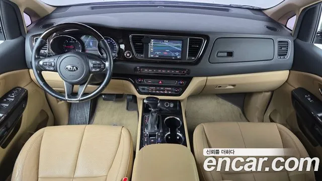 Kia Carnival — интерьер