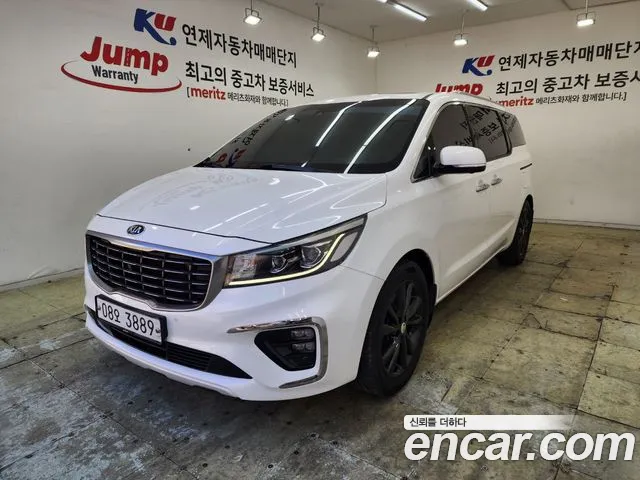 Kia Carnival — экстерьер