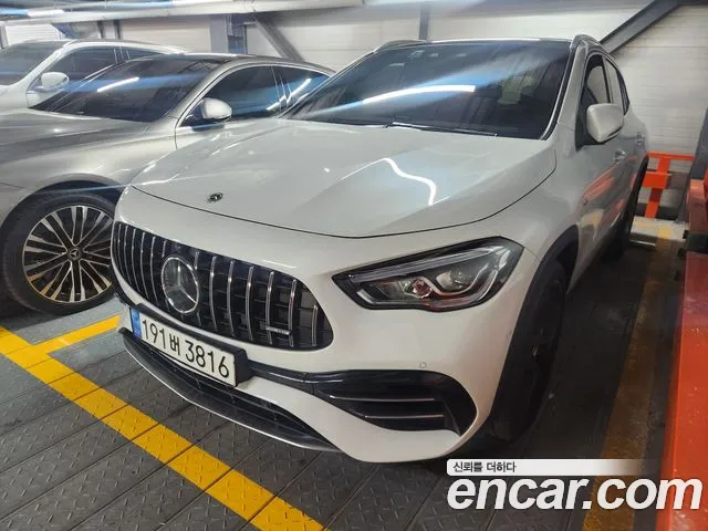 Mercedes-Benz GLA-класс