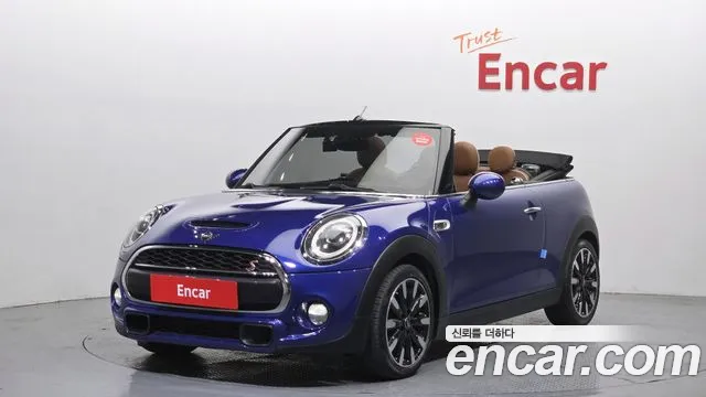MINI Cooper Convertible