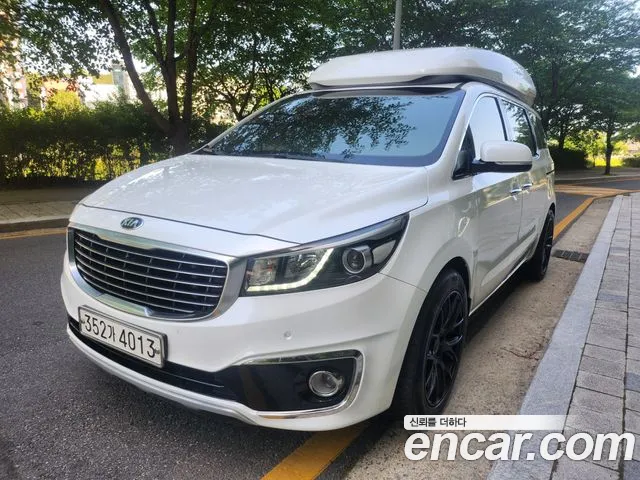 Kia Carnival — экстерьер