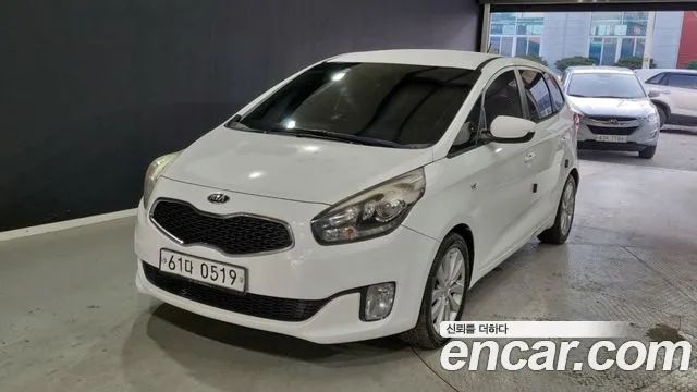 Kia Carens — экстерьер