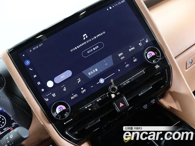 Toyota Alphard — интерьер