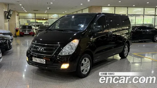 Hyundai Starex