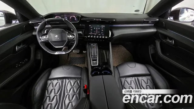 Peugeot 508 — интерьер