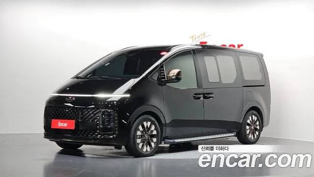 Hyundai Staria