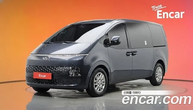 Hyundai Staria