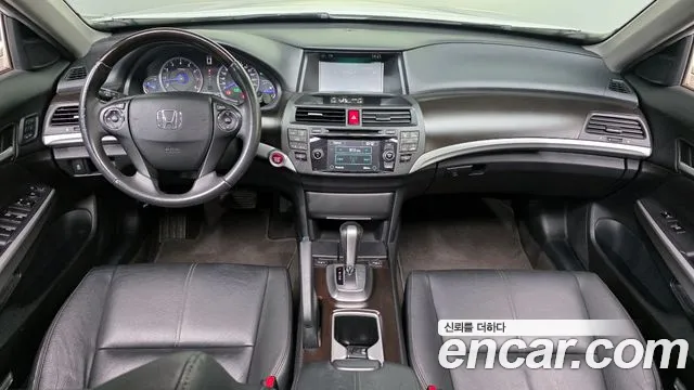 Honda Crosstour — интерьер