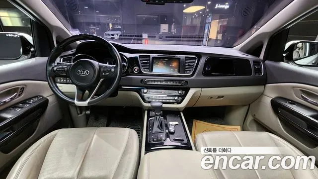 Kia Carnival — интерьер