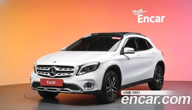 Mercedes-Benz GLA-класс