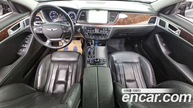 Hyundai Genesis — интерьер