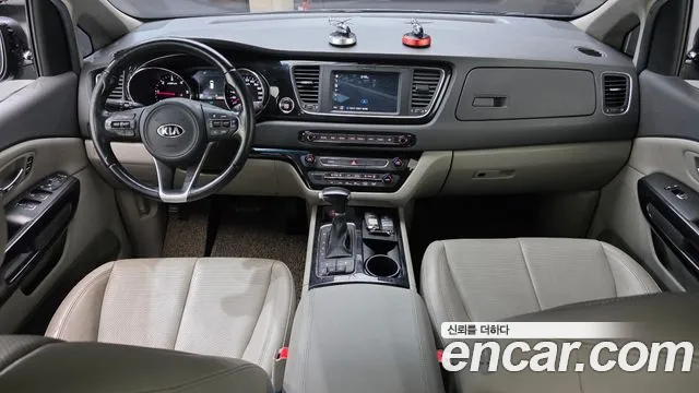 Kia Carnival — интерьер
