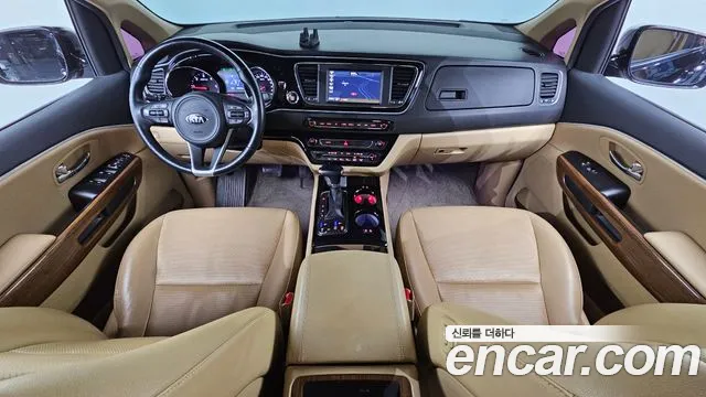 Kia Carnival — интерьер