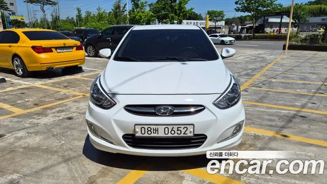 Hyundai Accent