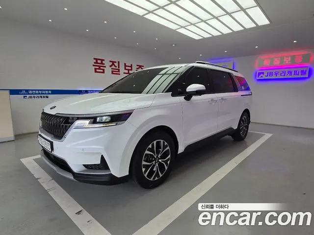 Kia Carnival — экстерьер