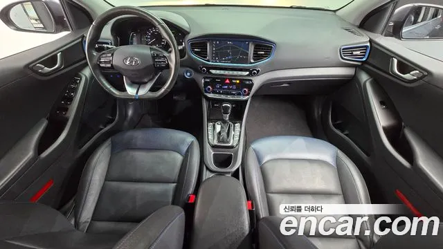 Hyundai Ioniq — интерьер