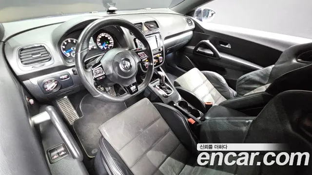 Volkswagen Scirocco — интерьер