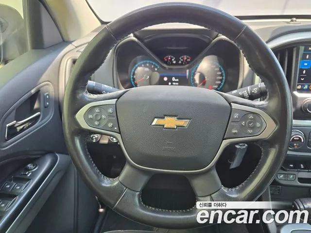 Chevrolet Korea Colorado — интерьер
