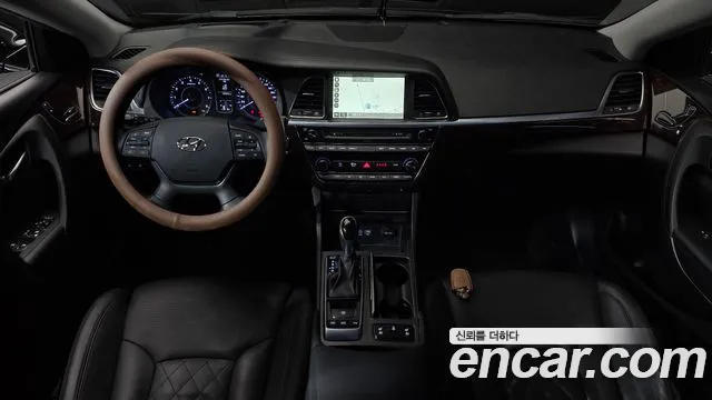 Hyundai Aslan — интерьер