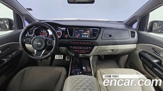Kia Carnival — интерьер