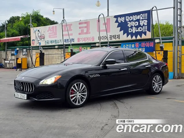 Maserati Quattroporte