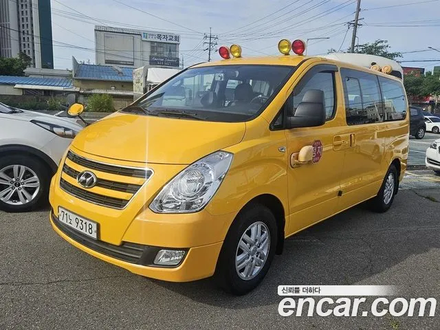 Hyundai Starex