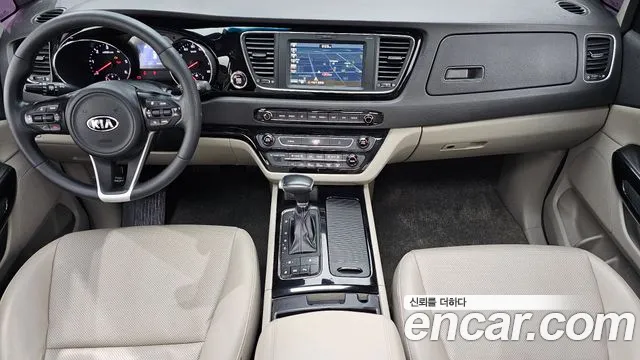 Kia Carnival — интерьер