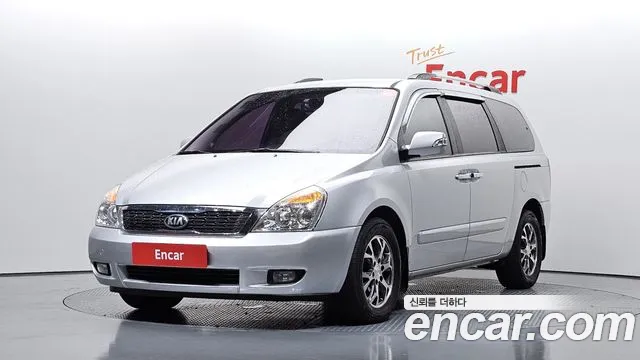 Kia Carnival — экстерьер