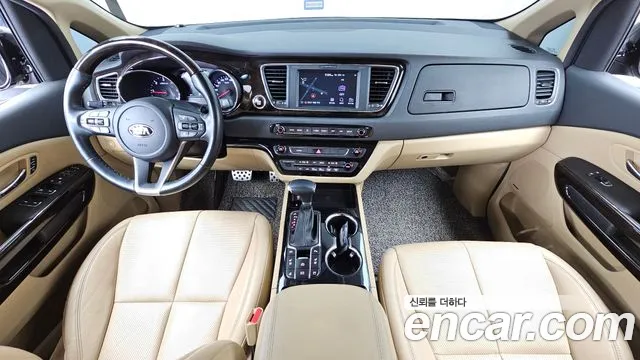 Kia Carnival — интерьер