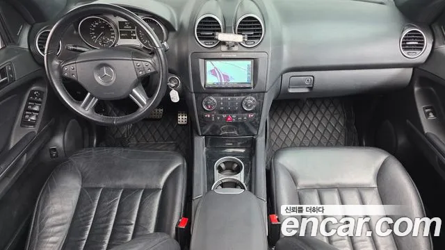 Mercedes-Benz M-класс — интерьер