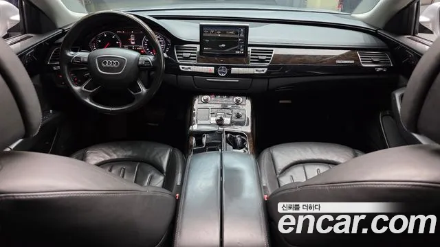 Audi A8 — интерьер