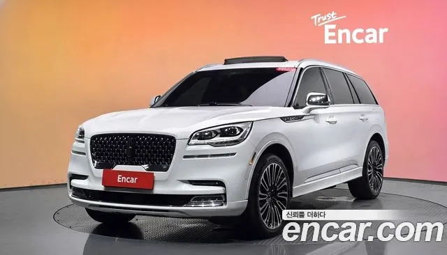 Lincoln Aviator