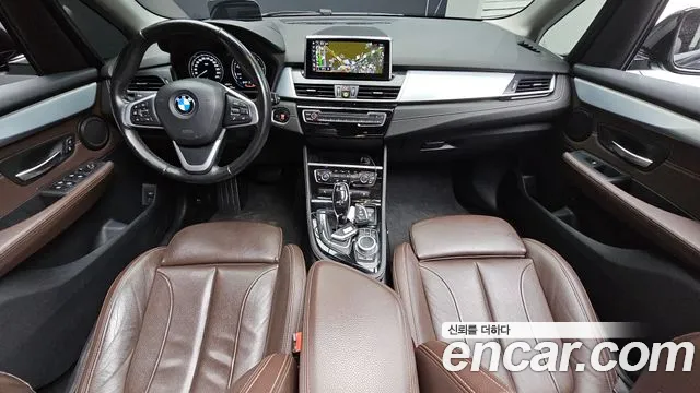 BMW 2 серия — интерьер