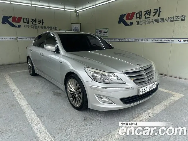 Hyundai Genesis