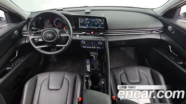 Hyundai Elantra — интерьер